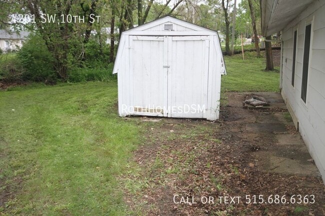 Photo - 4201 SW 10th St