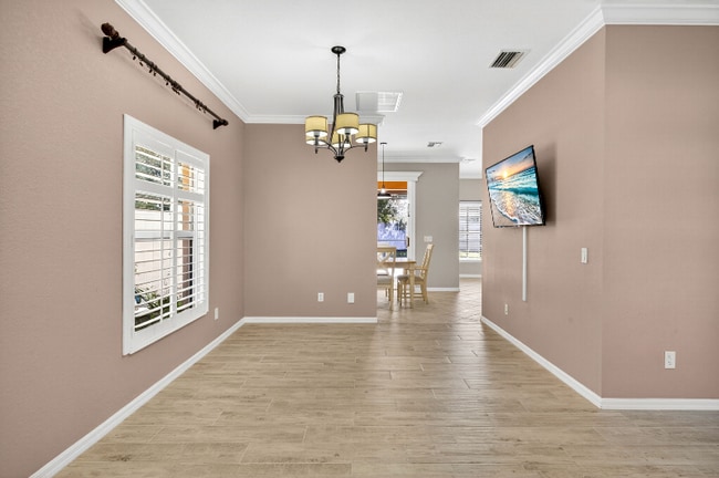 Photo - 8250 Silver Birch Way