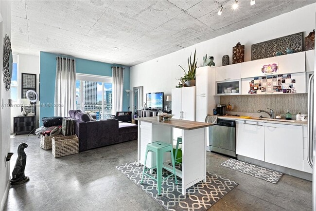 Building Photo - 133 NE 2nd Ave Unit 1109-1109 Rental