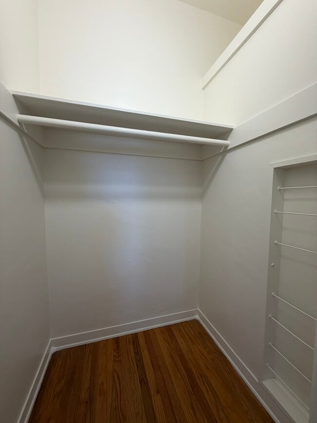 Building Photo - 1156 E Orange Grove Blvd Unit 1156