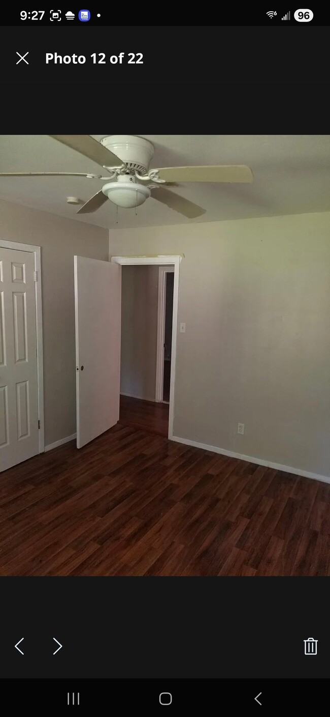 Photo - 308 Kinsman Rd