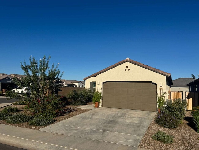 Photo - 32067 N Wayne Ln