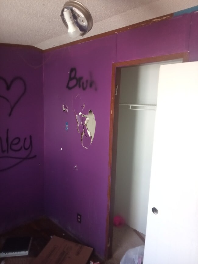 Photo - 3500 N Dirksen Pkwy