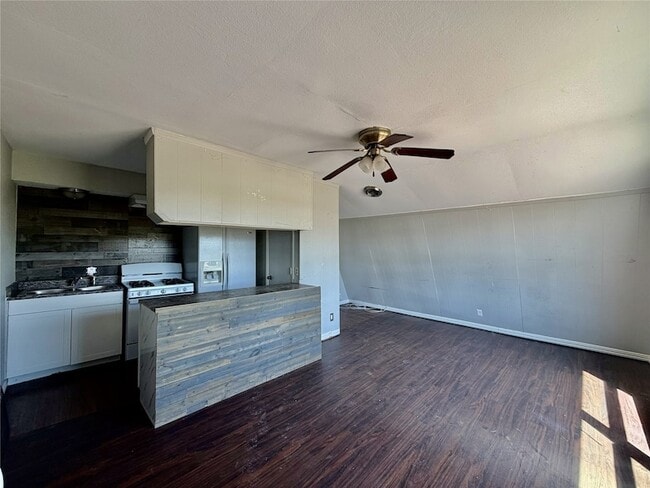 Photo - 2539 W Prairie St