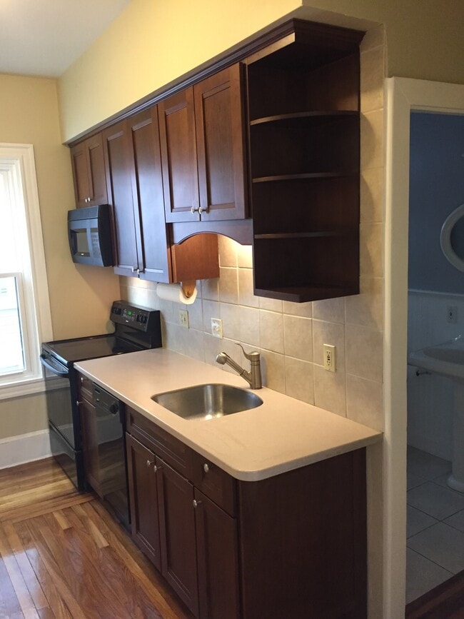 Kitchen - 59 Halsey St Unit 1F