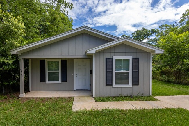 3 Bed / 1 bath home in Beaumont! Move in r... - 3 Bed / 1 bath home in Beaumont! Move in r...