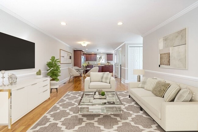 Building Photo - 220 White St