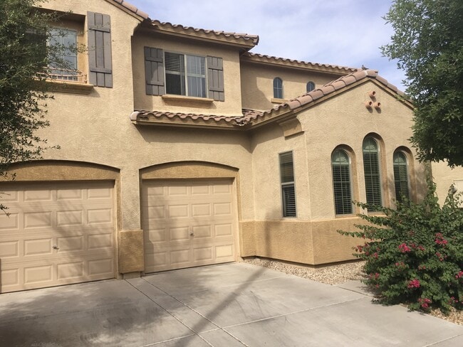 Photo - 3 Bed 2.5 New Carpets and Paint!