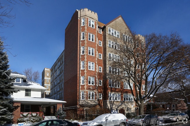 1608 W Sherwin