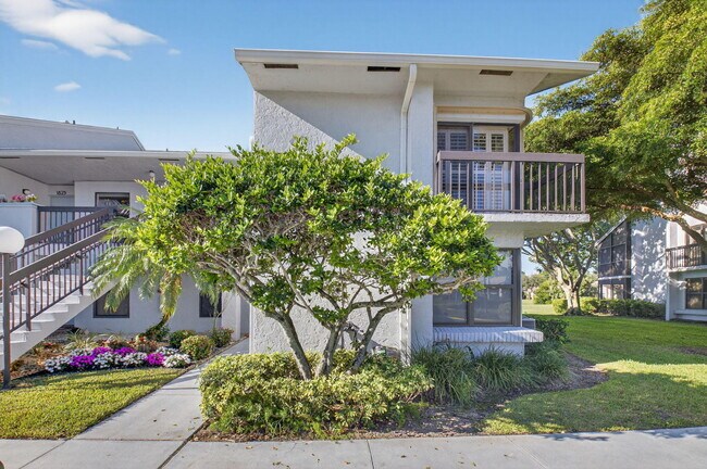 Photo - 5152 Golfview Ct Unit 1826