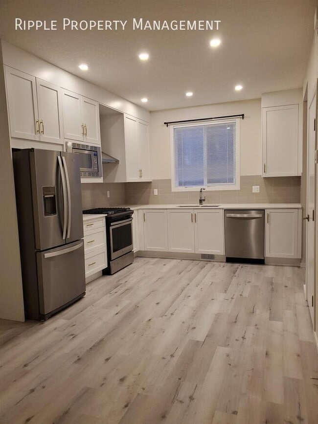 Photo - FANTASTIC 1 BED/ 1 BATH TOWNHOUSE