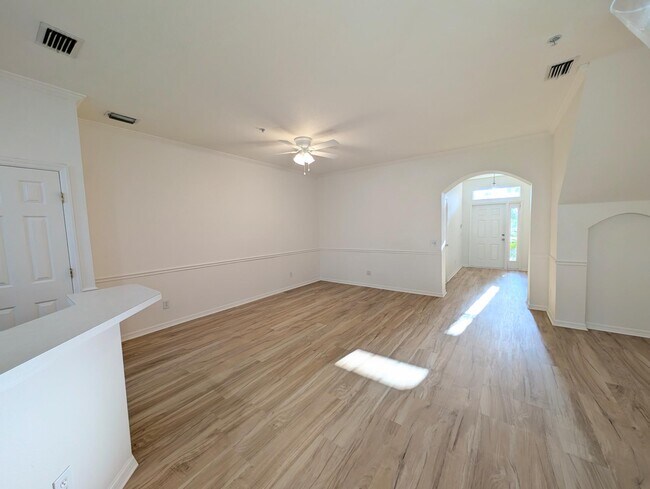 Photo - 4004 Crabtree Ave