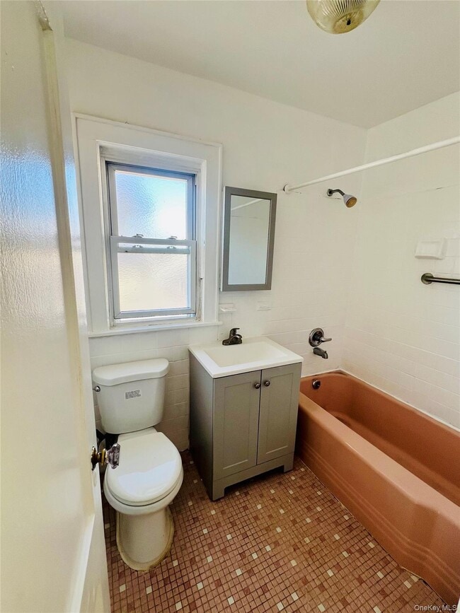 Photo - 111 N 3rd St