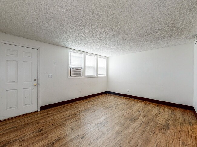 Photo - 509 Welch Ave Unidad A