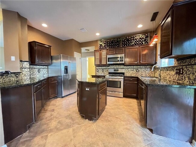 Photo - 8217 Longdraw Dr