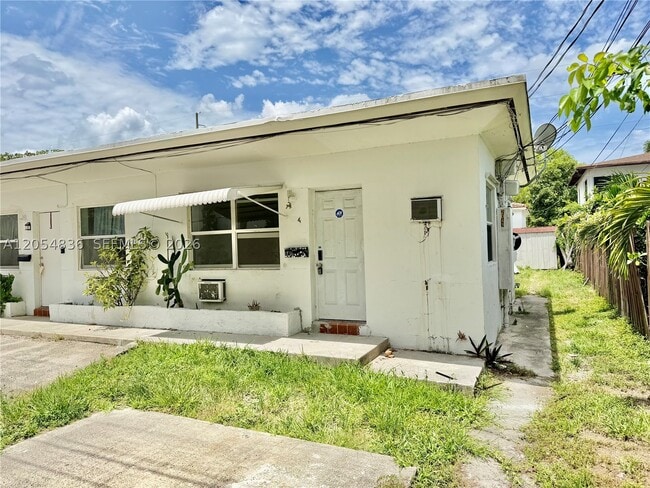 Photo - 2041 jackson 4 Unit 4