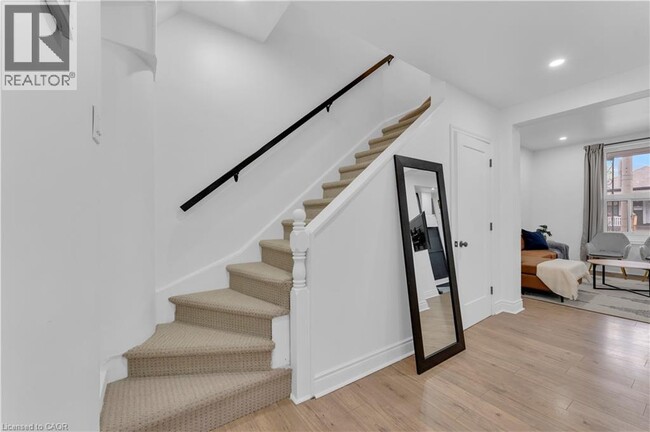 Photo - 237 West Avenue N