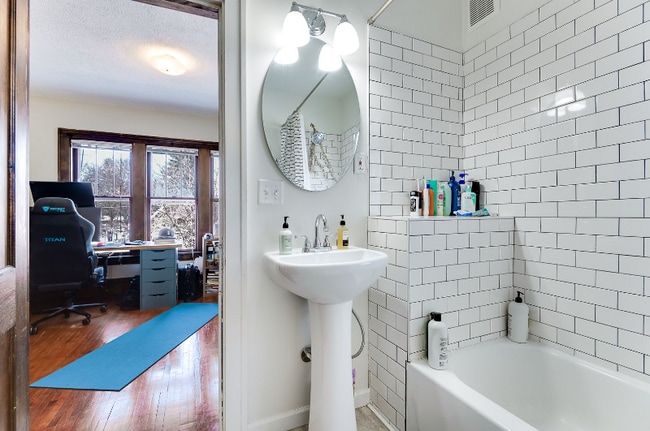 Photo - 1160 Raymond Ave Unidad 2