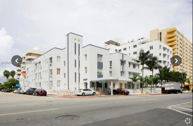 Building Photo - 3700 Collins Ave Unit S-309 Rental