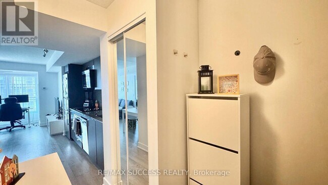 Photo - 7 Mabelle Ave Unit 805