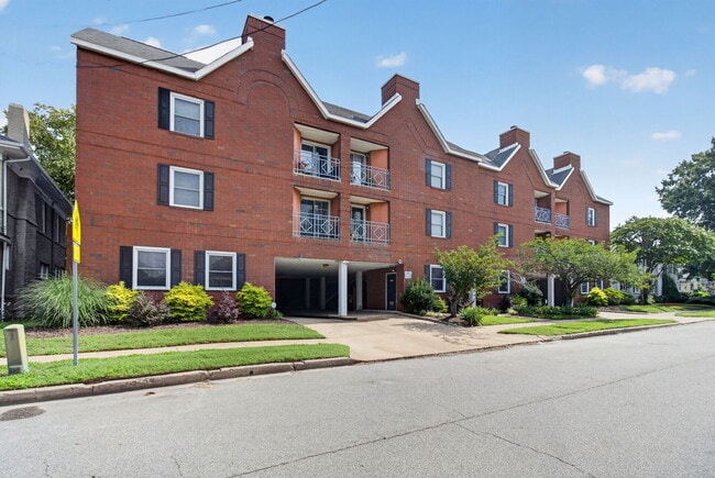 Building Photo - 1040 Spotswood Ave