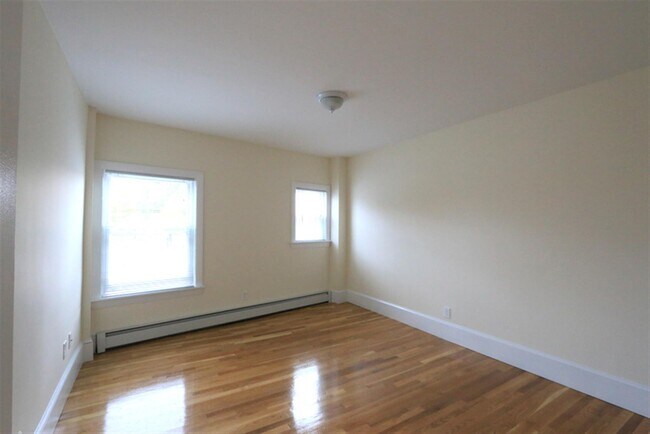 Photo - 2 Central St Unit 1