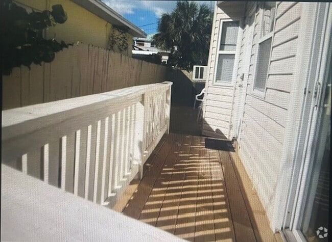 Building Photo - Quaint 1/1 within walking distance to the ... Rental