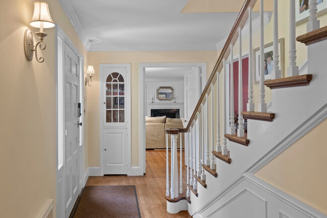 Photo - 342 Woodbury Rd