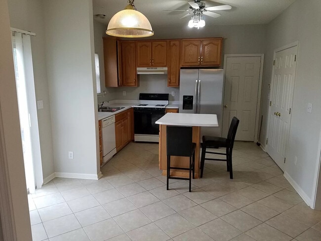 Room in Single Family Home on Blueshot Ct