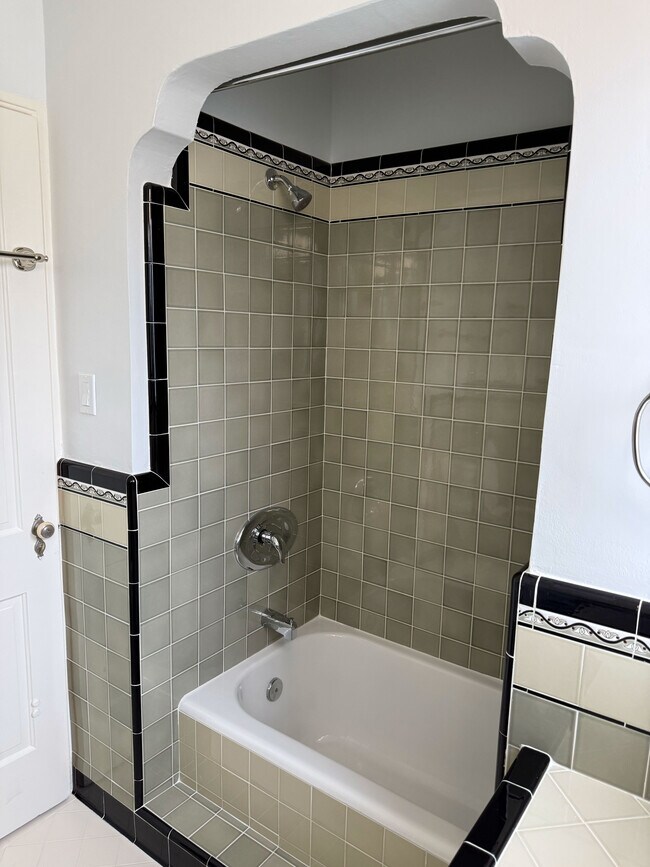 Photo - 617 W Glenoaks Blvd Unidad 617