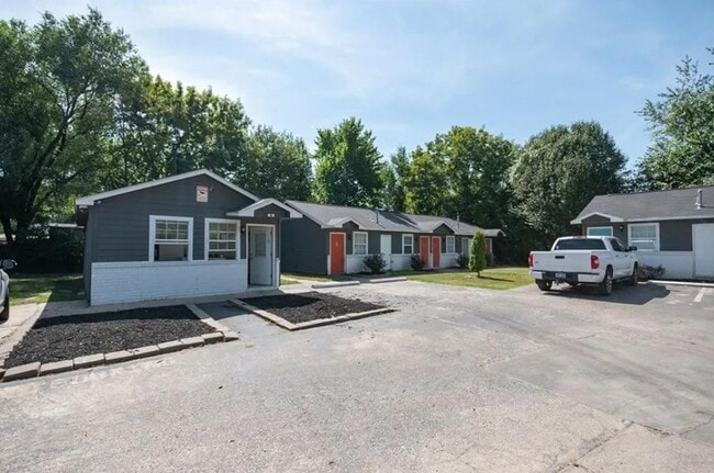 Photo - 413 Ewalt Ave Unit D3