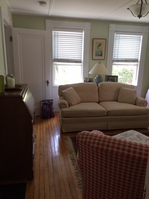 Photo - 74 Puritan Rd Unidad #1