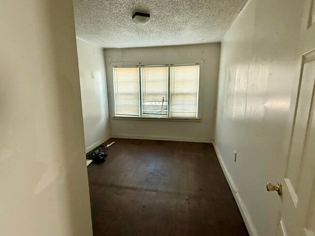 Photo - 6117 20th St