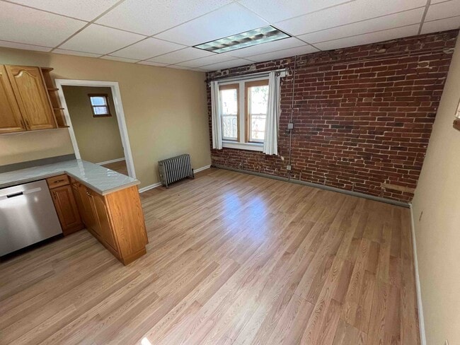 Photo - 1560 Detroit St Unidad C