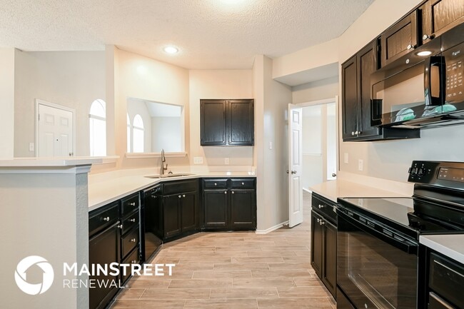 Photo - 809 Hines Dr