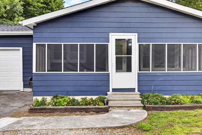 Photo - Charming 2-Bedroom Home with Garage – Pet Friendly!
