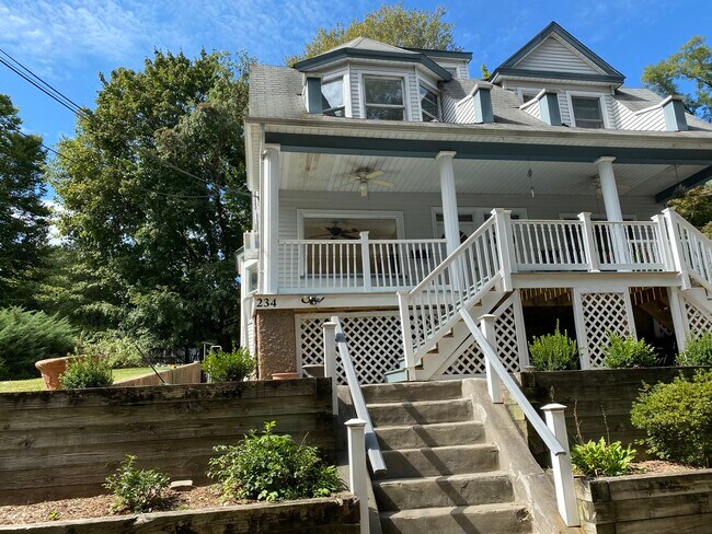 Photo - 234 W Shore Rd Apartments
