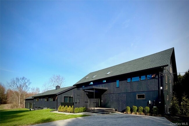 Building Photo - 107 Cold Spring Rd