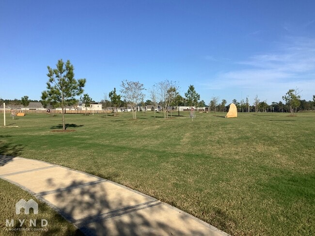 Photo - 15430 Maple Ter Dr