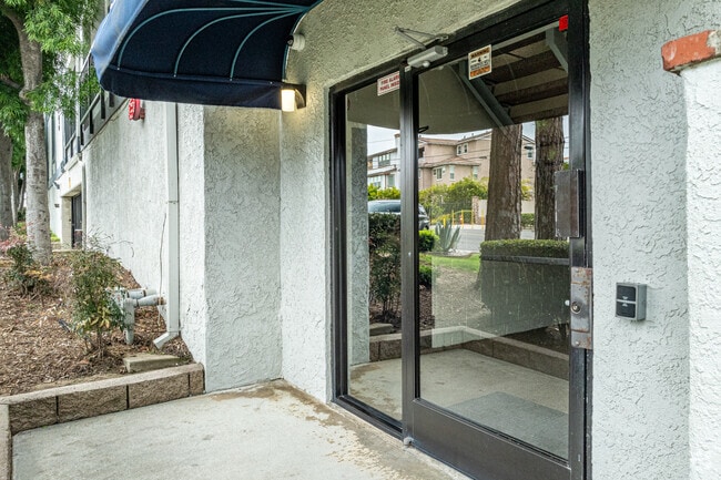 Photo - Hillside Pines