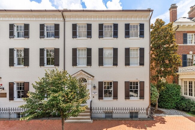 Building Photo - 1305 30th St NW Rental
