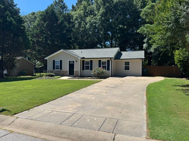 Photo - Cute 2 Bedroom Home in The Vineyard!