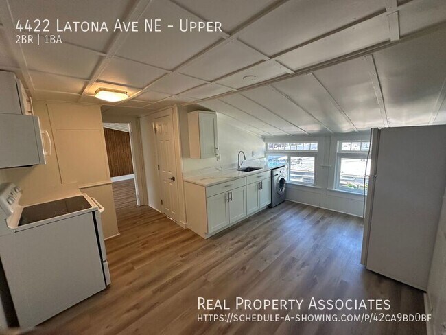 Photo - 4422 Latona Ave NE Unidad Upper