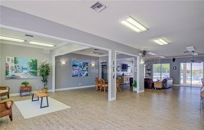 Photo - 14931 Park Lake Dr Unit 212