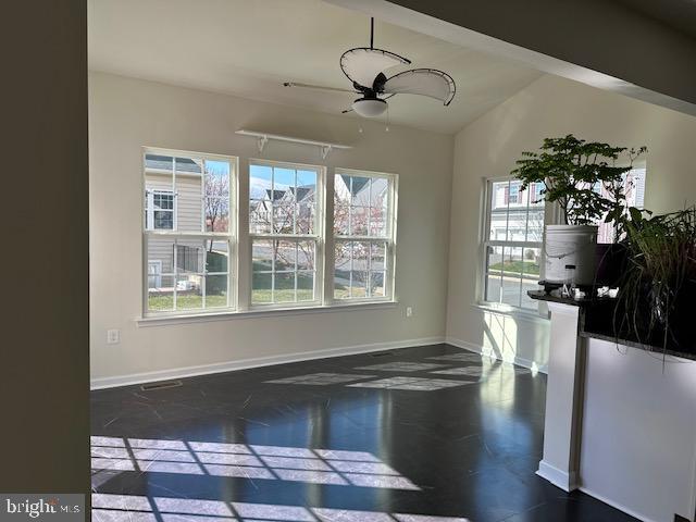 Photo - 25067 Great Berkhamsted Dr
