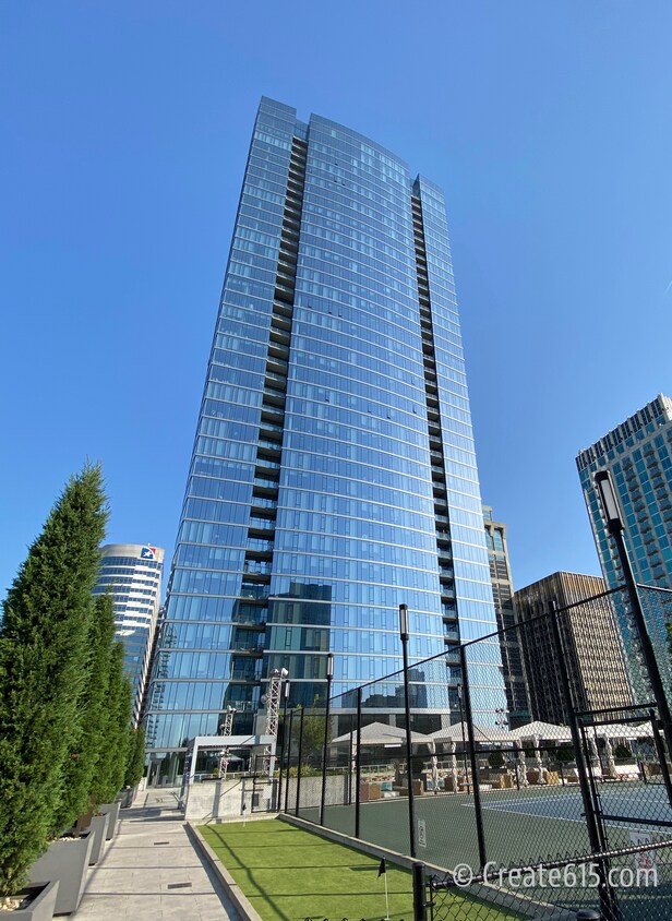 The prestigious 505 High Rise - 45 stories in the center of Nashville - 515 Church St (Nashville, TN)