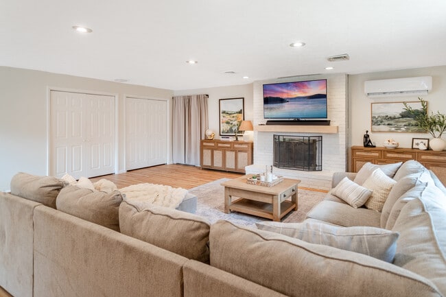 Photo - 3515 Indianbrook Dr