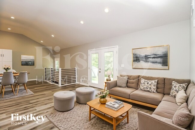 Photo - 429 Wilshire Blvd