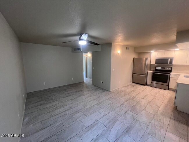Photo - 45 N Phyllis Townhome