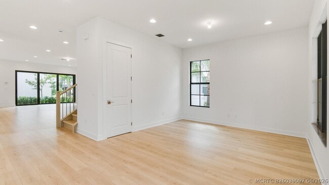 13136 Alton Rd
